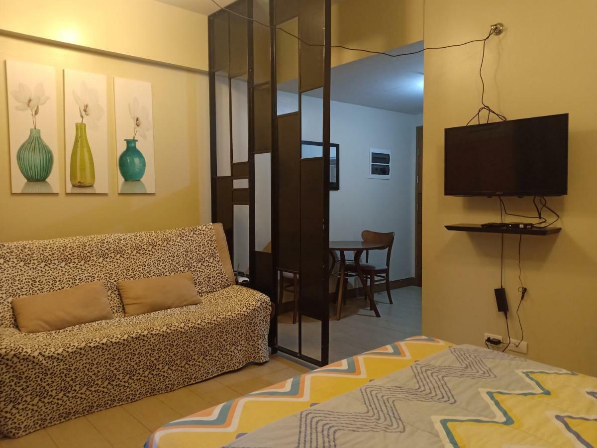 Palm Tree Genlex Condo Manila Exterior photo